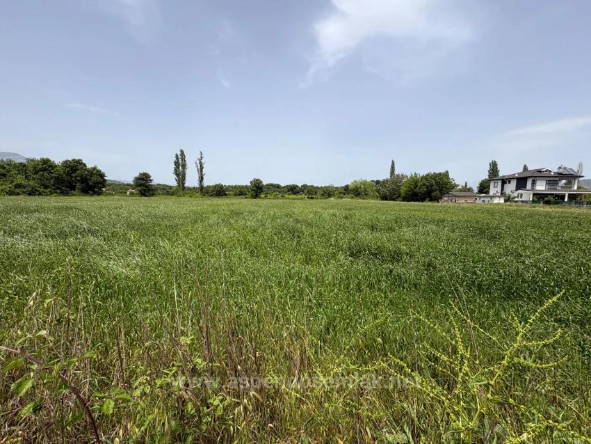 2100 M2 Großes Grundstück Zum Verkauf In Okçular Marmaris.