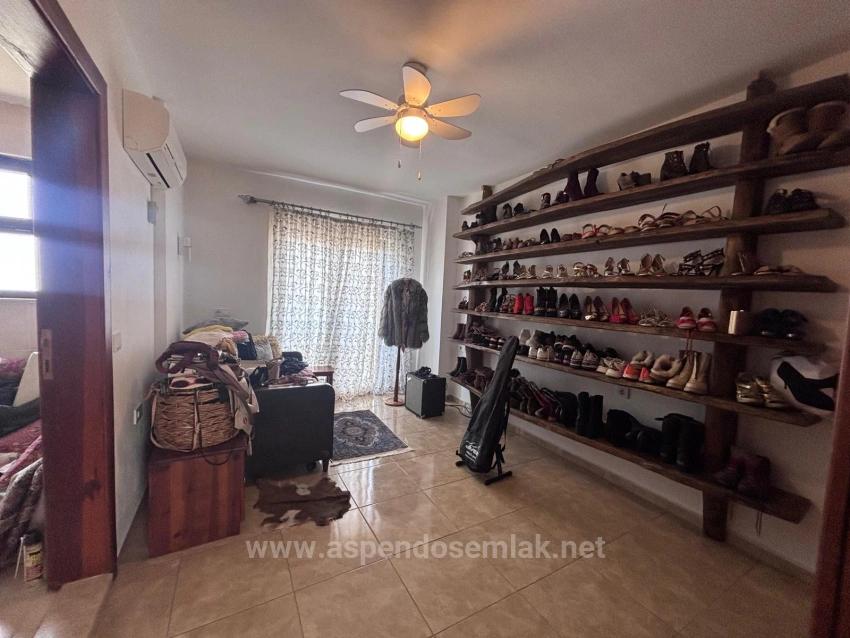 5+1 Villa Zum Verkauf Auf Einem 980 M² Großen Grundstück An Der Ecke In Dalyan Maraş