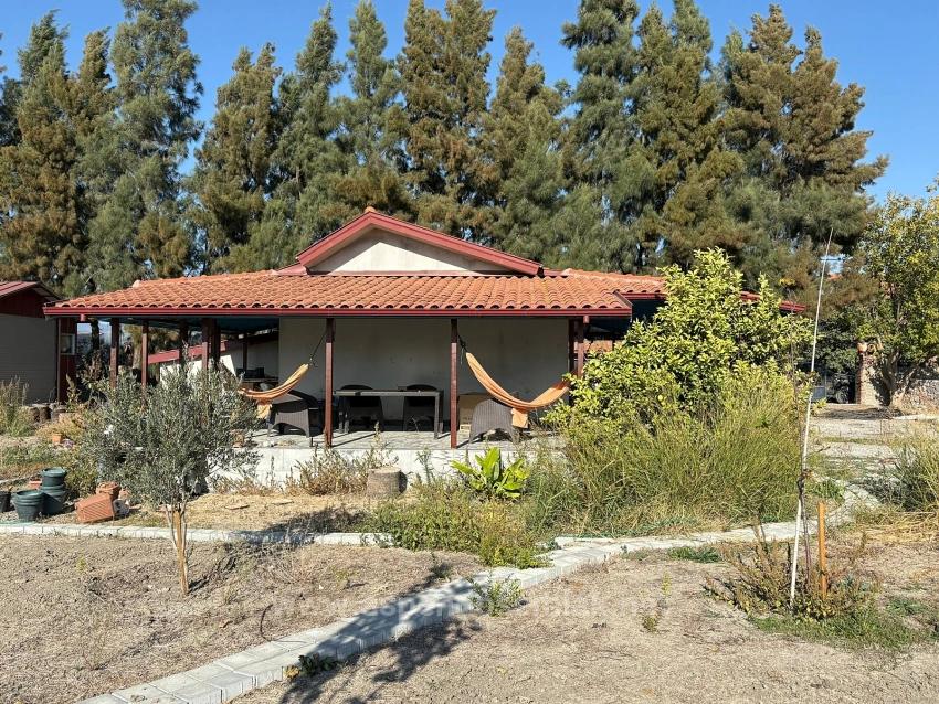 19.663 M² Ackerland Und Haus In Eskiköy