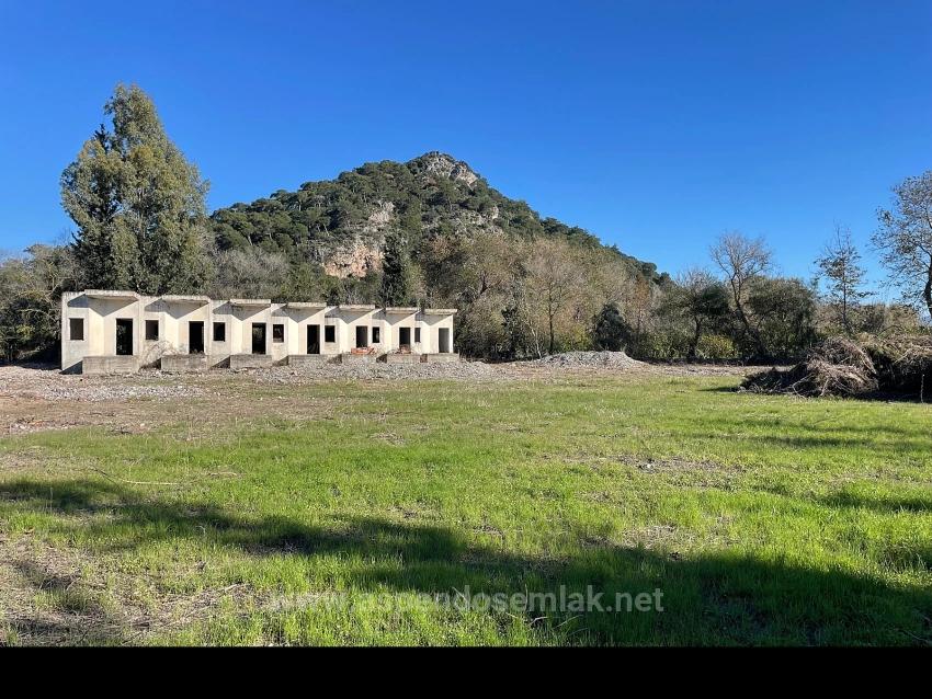 Land Zu Verkaufen in Dalyan Bz. Ortaca - Kommerziell-Zonierung - 9.037 m²