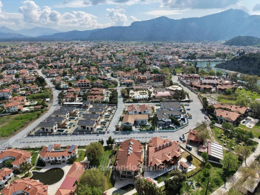 2600 M² Großes Grundstück In Dalyan Gülpınar, Direkt Am Kanal Gelegen, Mit 20% Tourismuszonierung Zu Verkaufen.