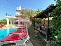 Villa Zum Verkauf Auf Einem 600 M² Großen Grundstück In Dalyan Arıkbaşı