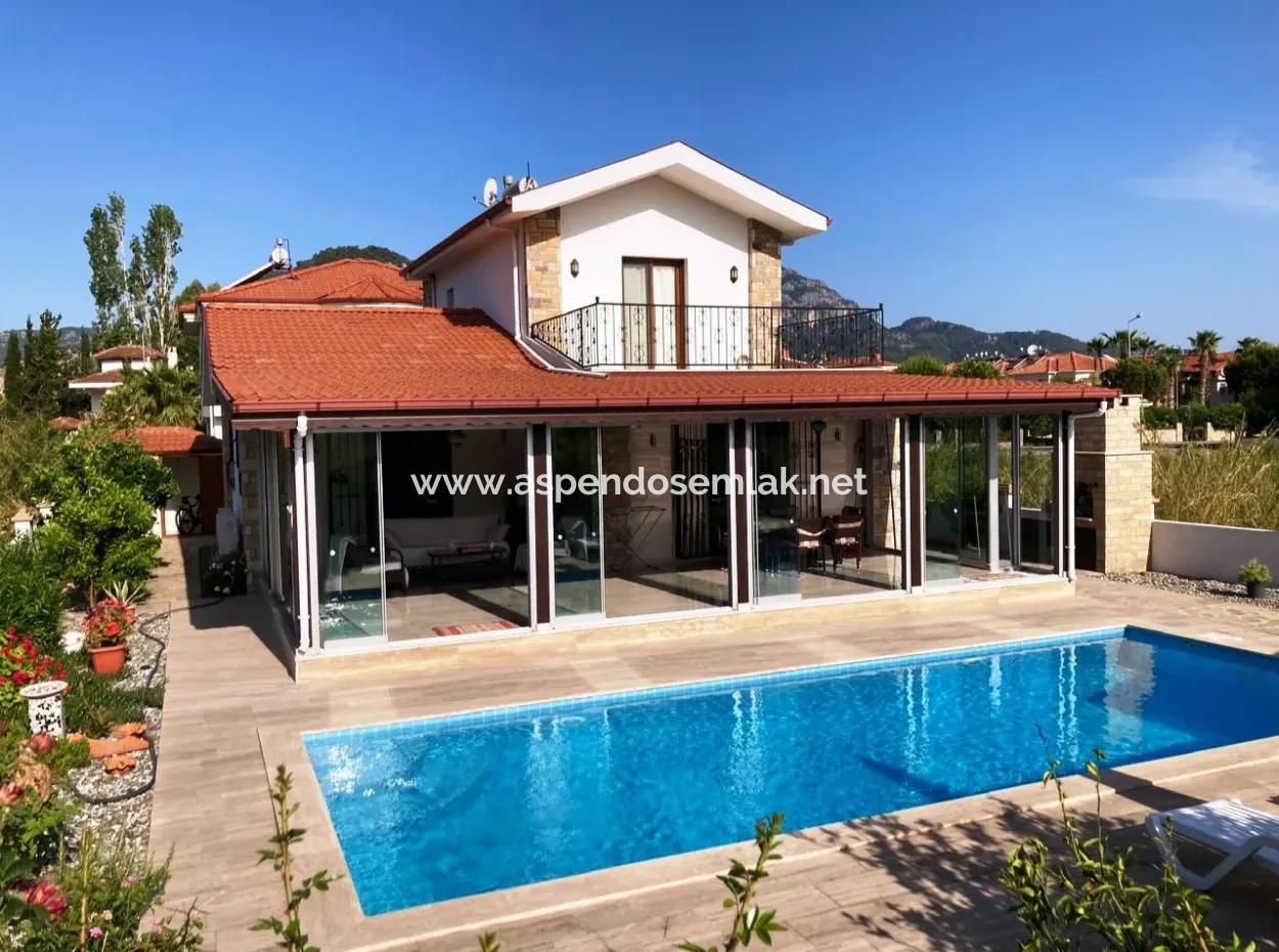Villa Zum Verkauf Freistehend Für 501M2 Grundstück In Dalyan