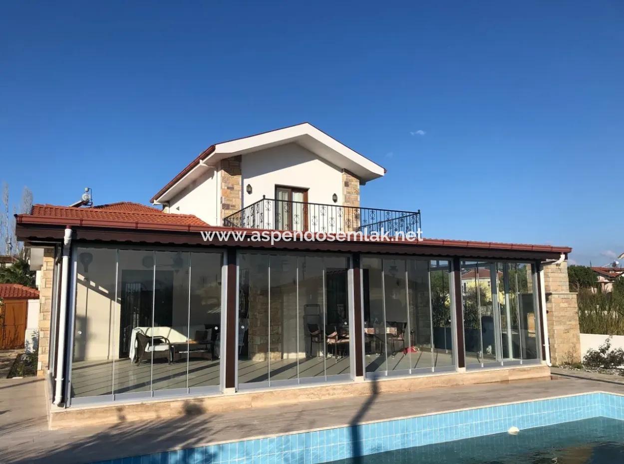 Villa Zum Verkauf Freistehend Für 501M2 Grundstück In Dalyan