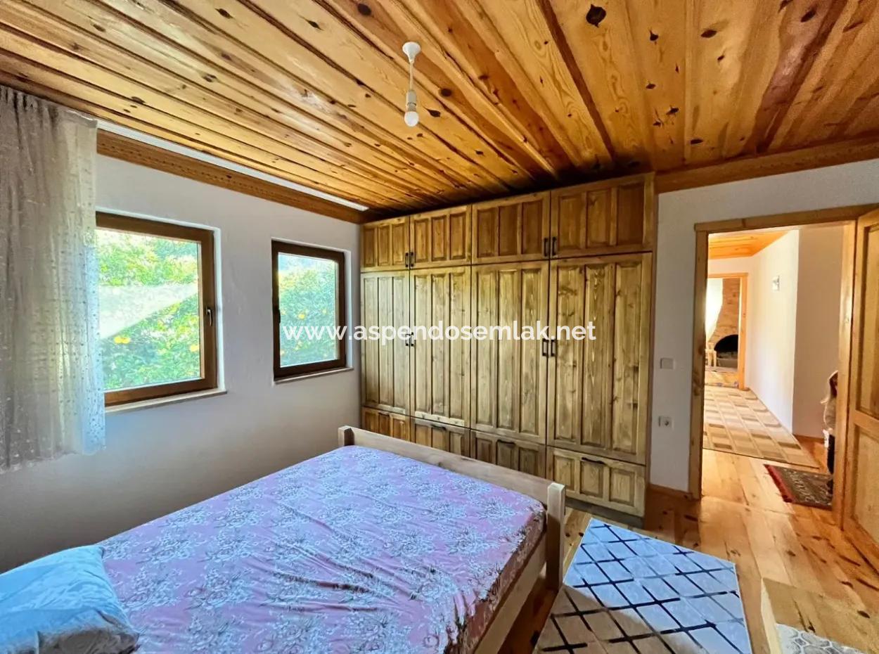 Einstöckiges Haus Zum Verkauf In 5000M2 Grundstück In Çandır