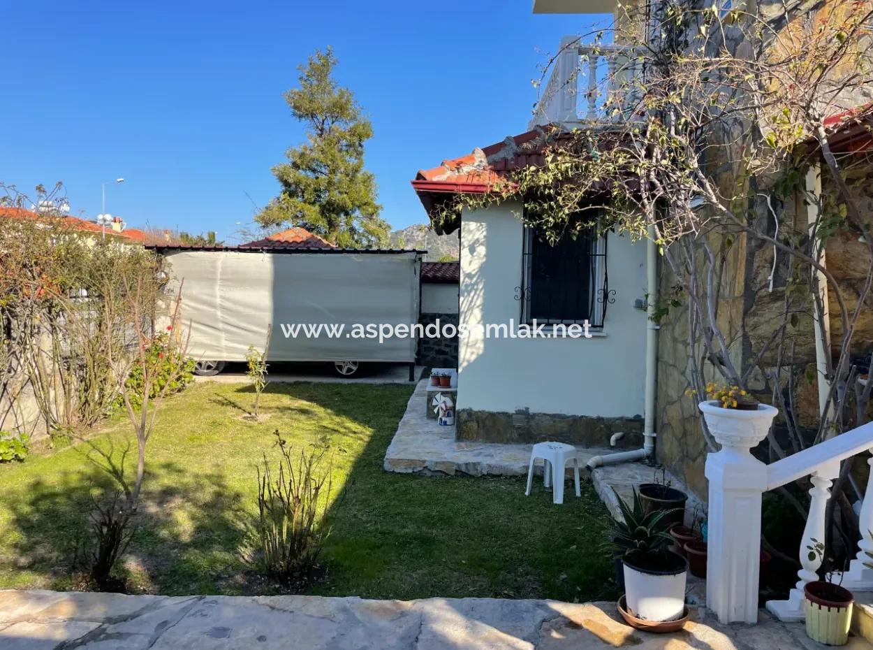 Villa Zum Verkauf In 600M2 Grundstück In Dalyan