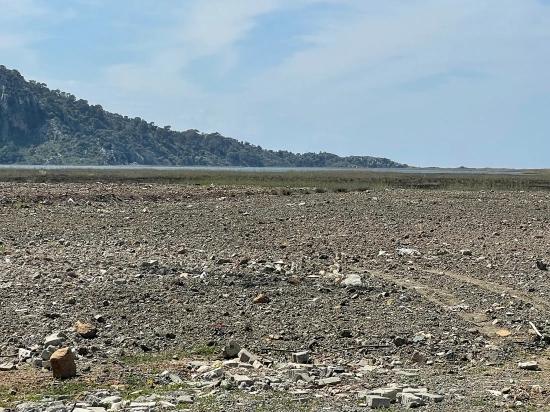 19.600 M² Großes Grundstück Zum Verkauf, Direkt An Der Straße Dalyan Iztuzu Beach Gelegen.