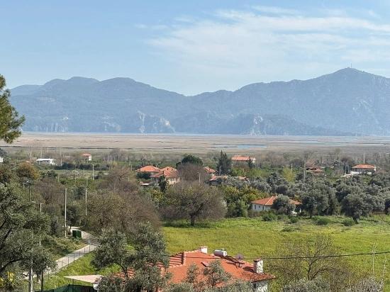 2.023 M² Großes Grundstück In Çandır Village, Köyceğiz, Zu Verkaufen, Mit Miteigentum Und Freiwilliger Aufteilung.