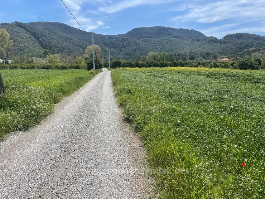 Archers' In Okçular'da 736M2 Olan 250M2 Construction Licensed For Sale Plot
