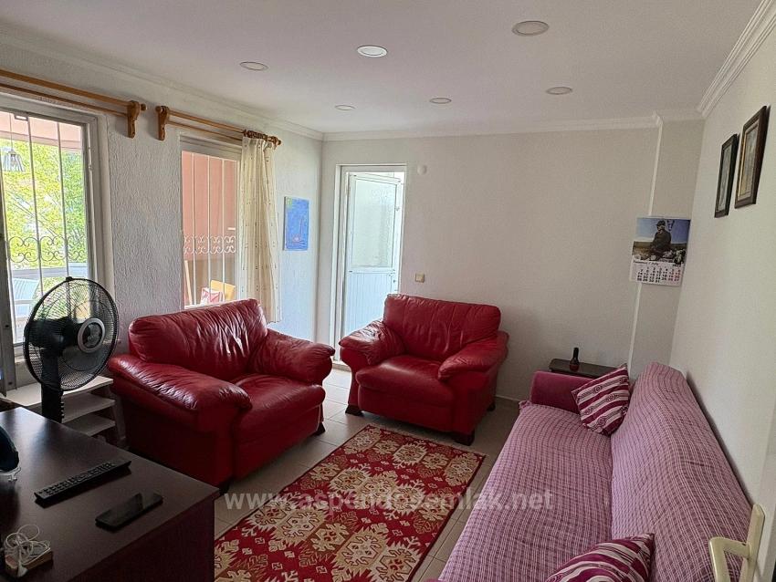 Two-Story House For Sale On A 514M2 Plot In Okçular.