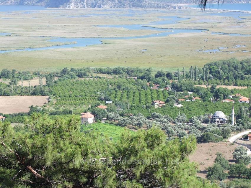 1252M2 Land For Sale With Lake View In Çandır