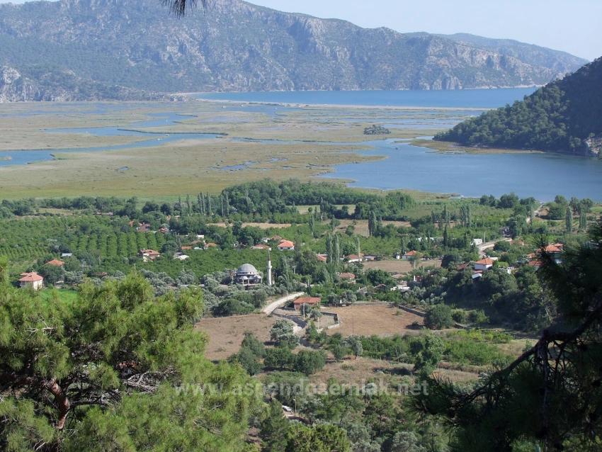 1252M2 Land For Sale With Lake View In Çandır