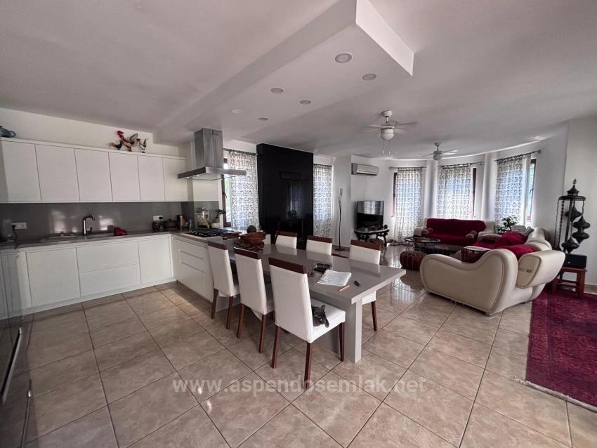 Вилла 5+1 На Продажу На Угловом Участке Площадью 980 М2 В Дальян-Мараше