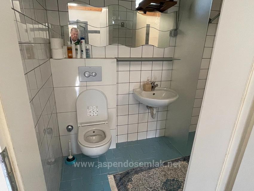 Продается Отдельно Стоящий Одноэтажный Дом На Участке Площадью 2882 М2 В Городе Эскикёй.