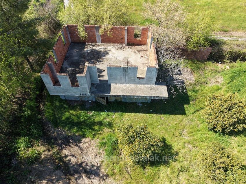 Виноградник Бахче Площадью 17.550 М2 На Продажу Недалеко От Центра Дальяна