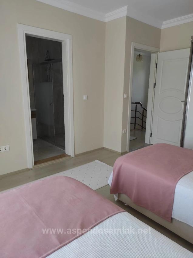 Вилла 4+1 На Продажу На Угловом Участке Площадью 545 М2 В Дальян Гюльпынар