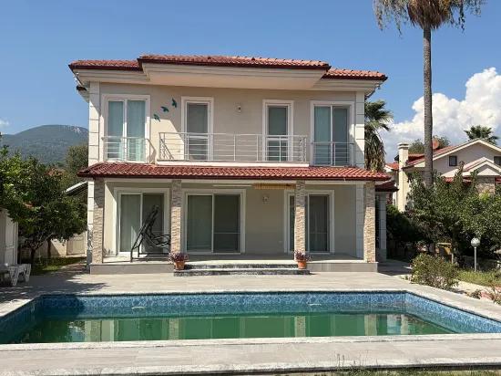 В Dalyan Gülpınar 520m2 Участок Внутри 4+1 На Продажу Вилла