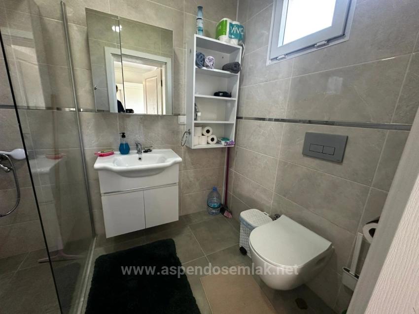 Okçular'da 459M2 Arsa İçerisinde 2+1 Satılık Tek Katlı Ev