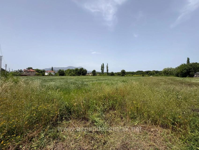 Okçular Marmarlı'da 2100 M2 Satılık Arsa