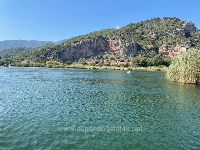 Çandır'da Kanala Sıfır 2765M2 Satılık Müstakil Ev