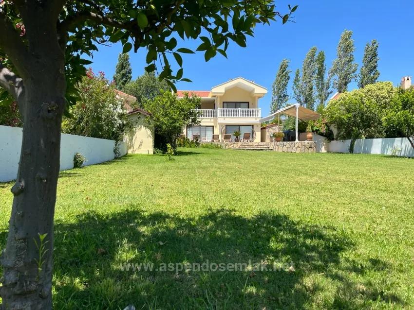 Dalyan Arıkbaşı'nda 4+1 Satılık Villa
