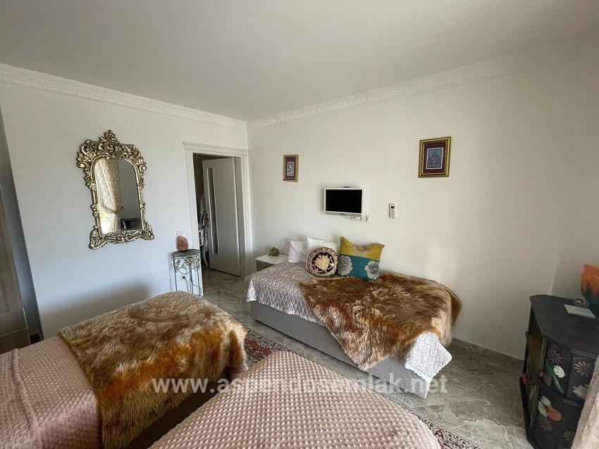 Ortaca Gökbel Mah. Satılık 7+1 Villa - 5.000 m²