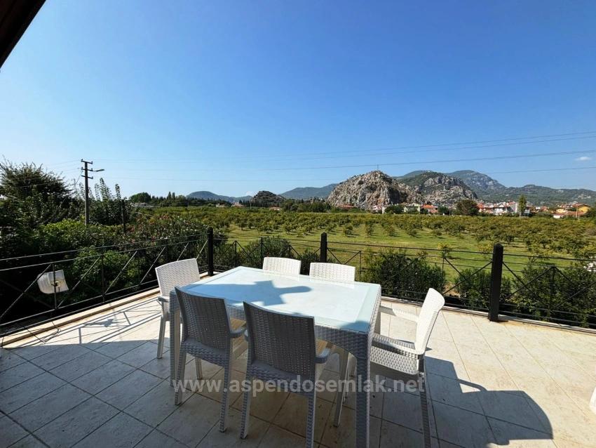 Dalyan Arıkbaşı'nda 600M2 Arsa İçerisinde Satılık Villa