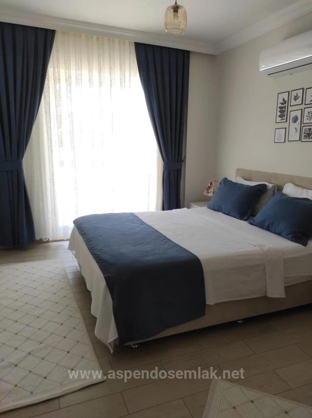 Dalyan Gülpınar'da Köşebaşı 545M2 Arsa İçinde Satılık 4+1 Villa