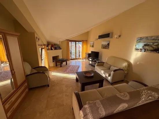 Dalyan Maraş'ta kral mezarları manzaralı 4+1 satılık villa