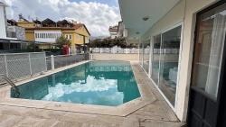 Dalyan'da 30 Odalı Kanala Yakın Satılık Otel