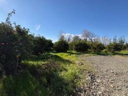 Okçular'da Yerleşik Alanında 4,326M2 Satılık Arsa