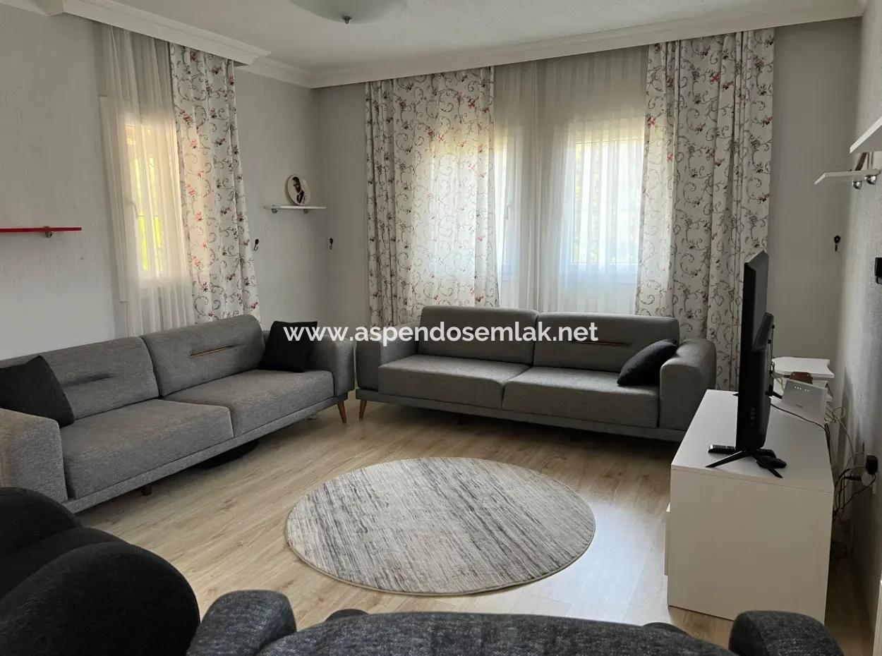 Dalyan'da Köşebaşı 600M2 Arsa İçerisinde 3+1 Satılık Villa