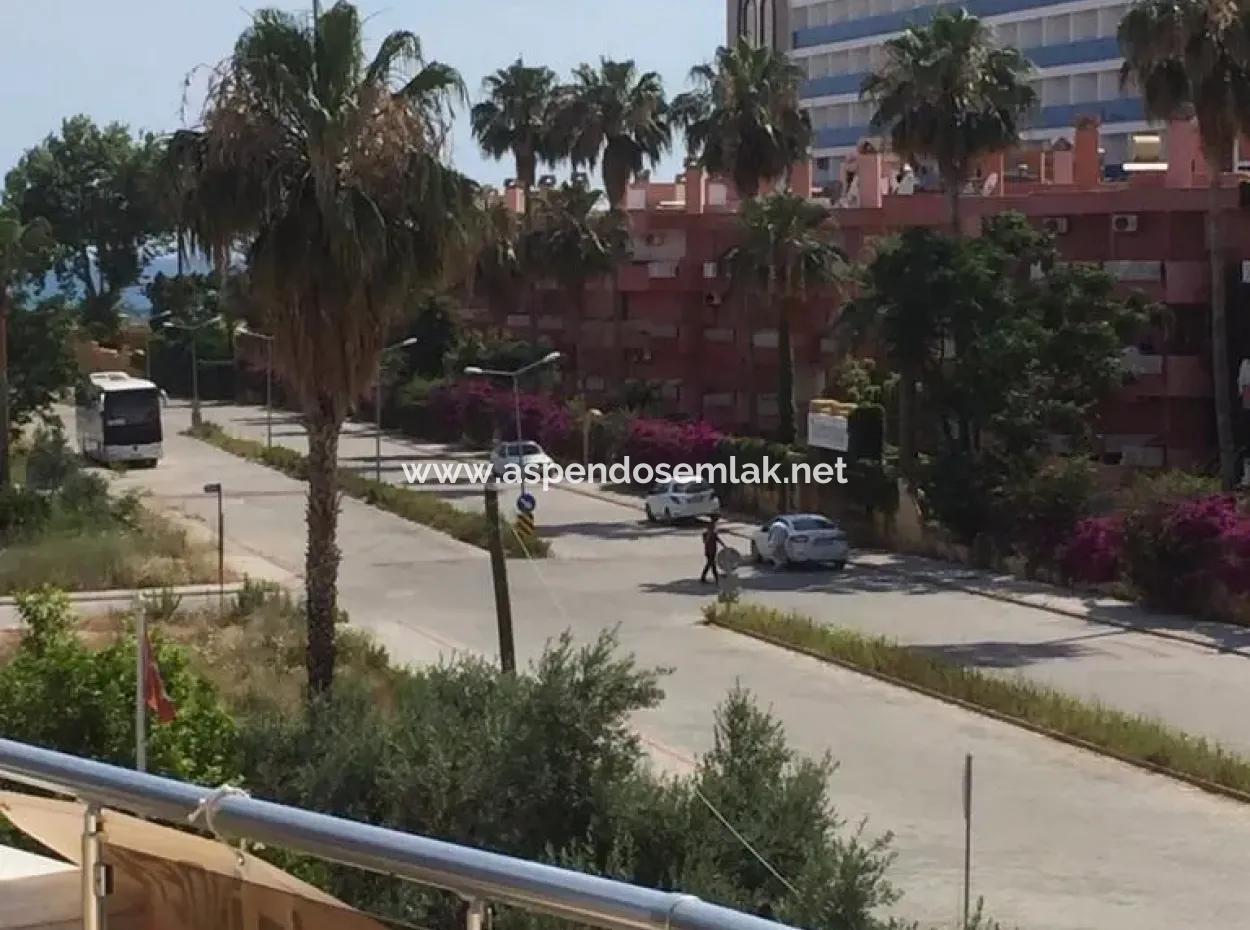 Alanya Telatiye Mahallesi Konaklı Mevkiinde Denize Yakın Köşebaşı 338M2 Arsa İçerisinde Satılık Villa