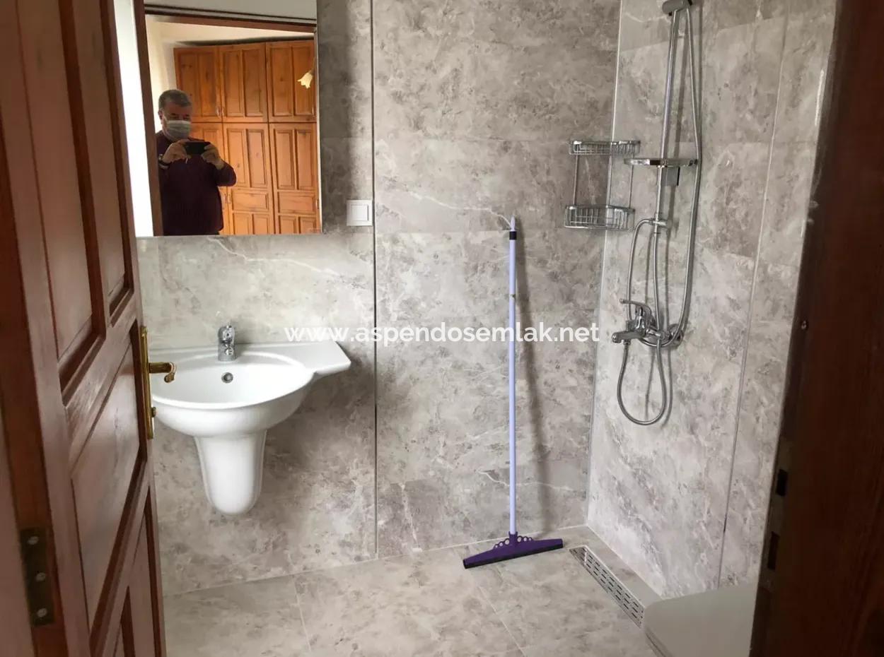 Dalyan Gülpınar'da 1100 M2 Arsa İçerisinde 6+1 Satılık Villa