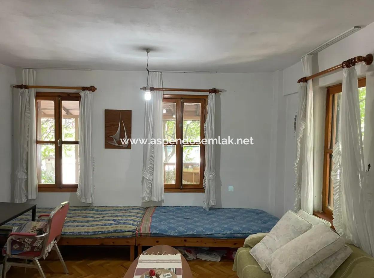 Dalyan Merkezde 5+1 Satılık Villa