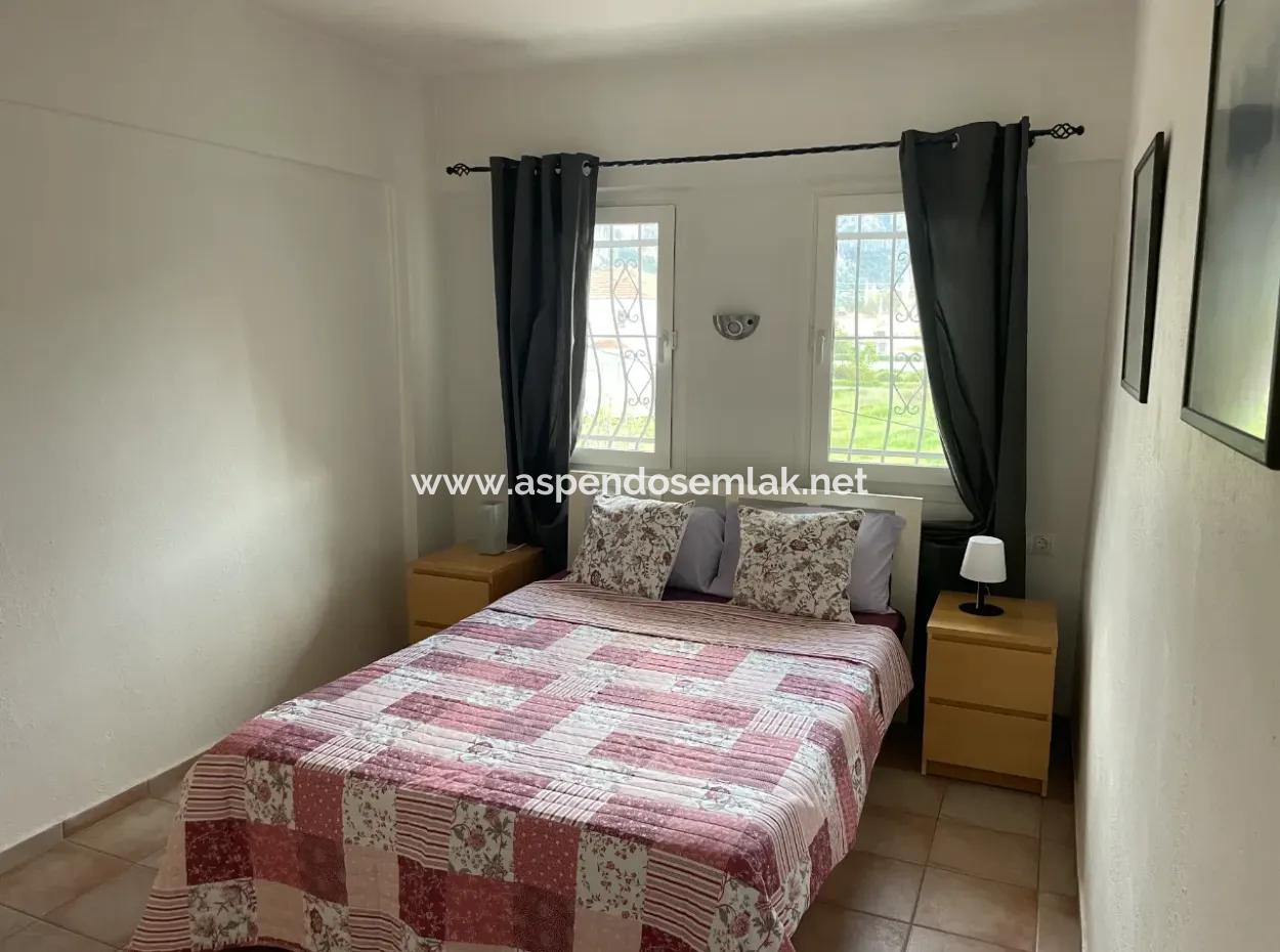 Okçular'da 1007M2 Arsa İçinde Satılık Villa